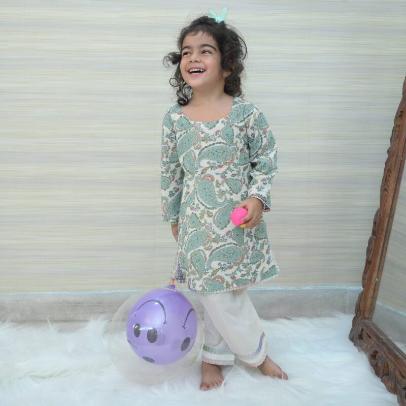 Off White Green Paisley Kurta Pyjama Set